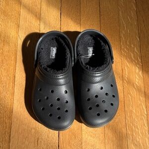Crocs Classic Fuzzy Lined Clog